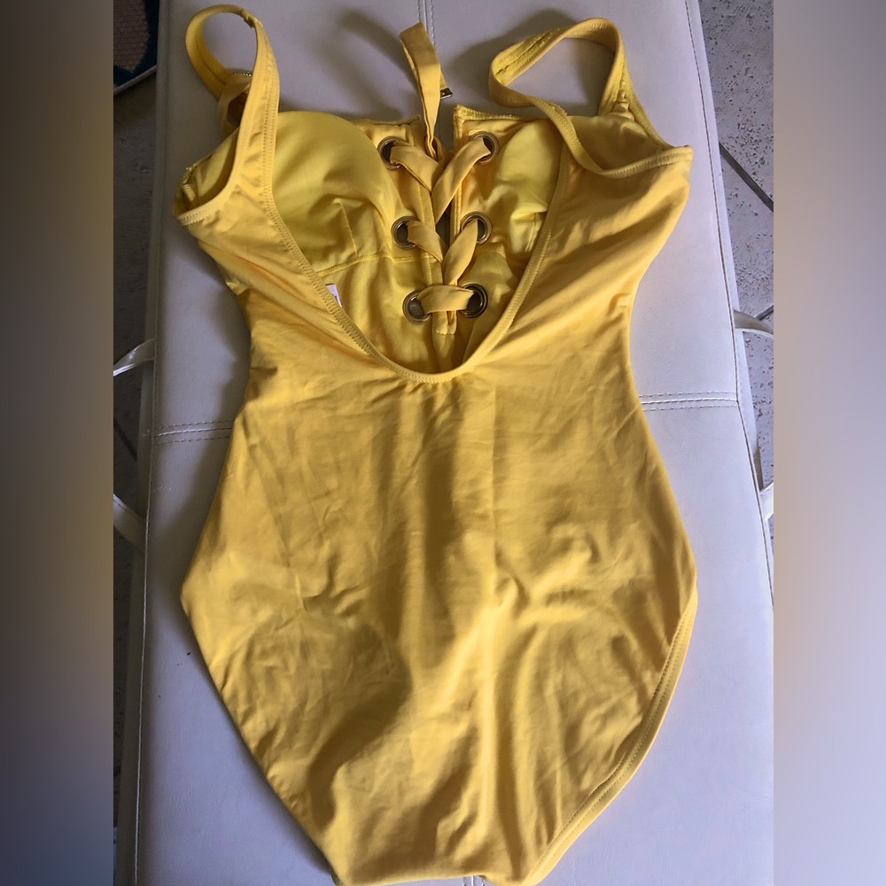 MICHAEL KOHRS Women’s One Piece yellow bathing suit. Size 6. Great condition.